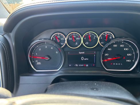 Used 2021 Chevrolet Silverado 3500 LTZ w/ LTZ Convenience Package image 11