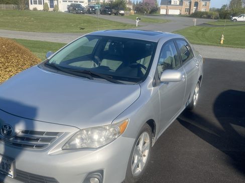 Used 2013 Toyota Corolla LE w/ Premium Complete Pkg image 6