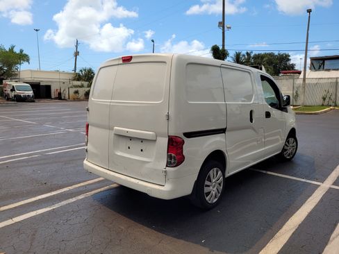 Used 2015 Nissan NV200 SV w/ Technology Package FWD image 6