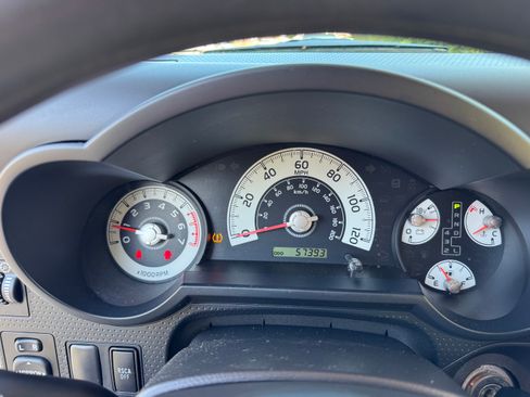 Used 2014 Toyota FJ Cruiser 4WD w/ Convenience Package image 8