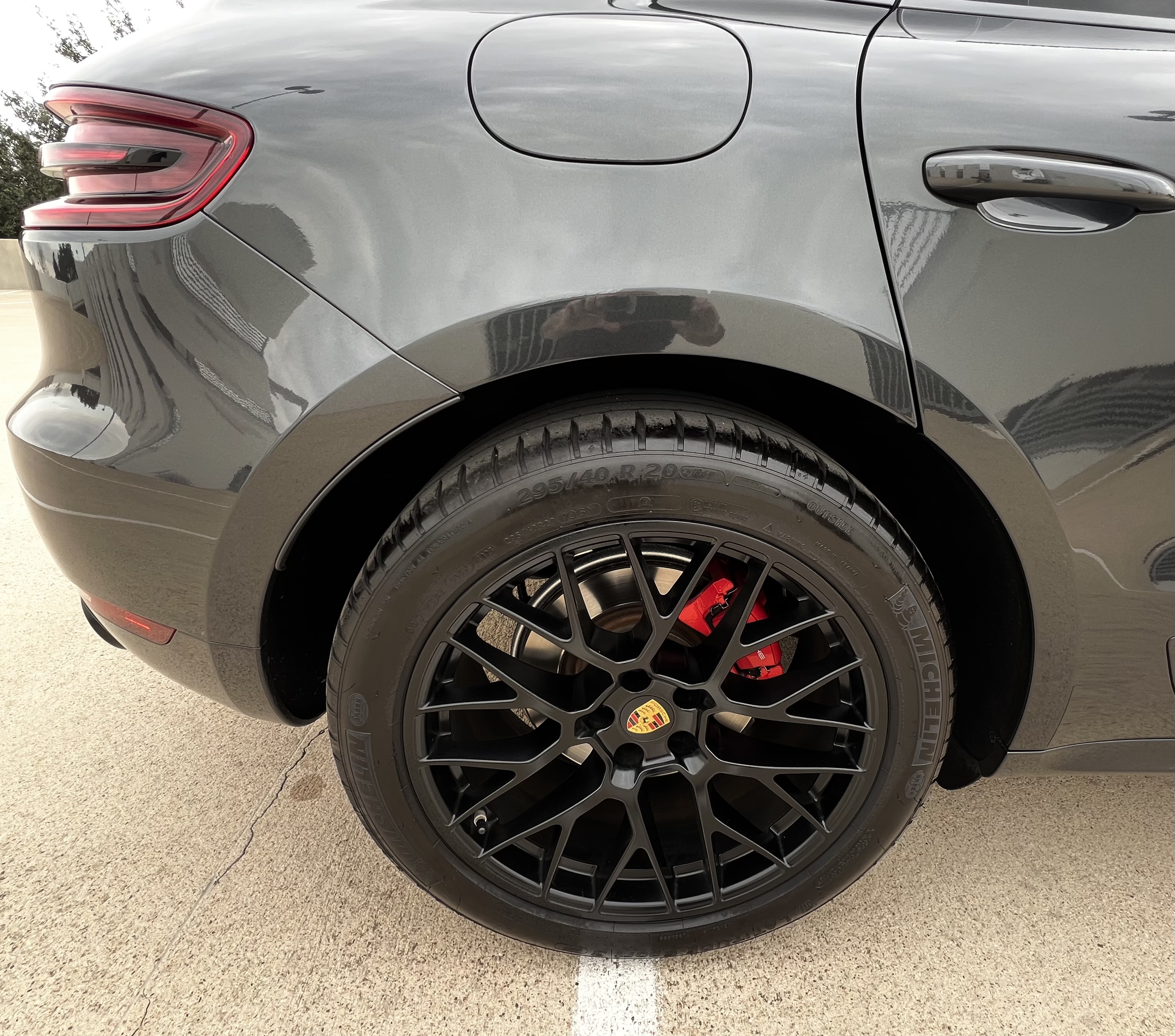 Used 2018 Porsche Macan GTS AWD/4WD image 8