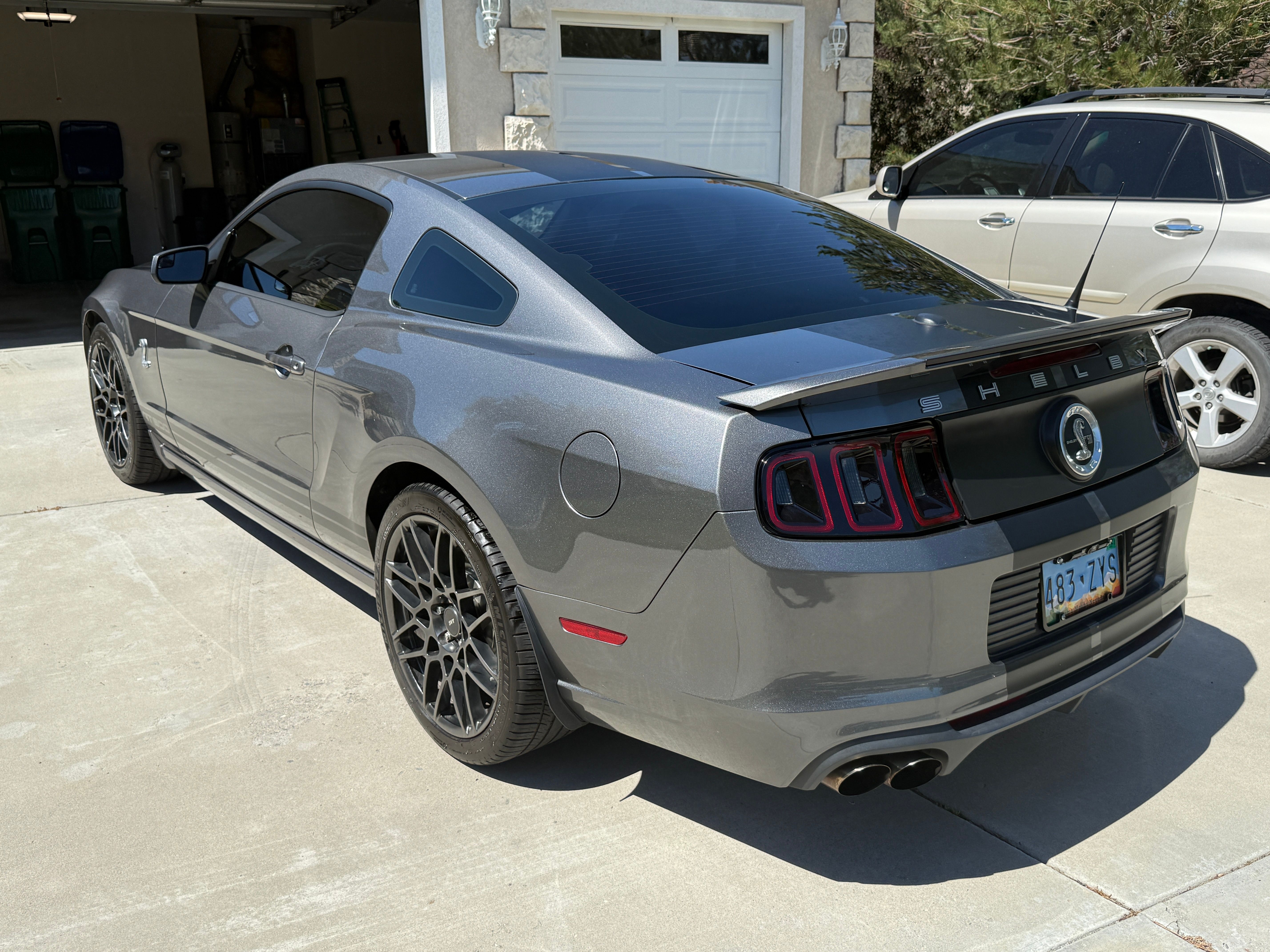 Used 2013 Ford Mustang Shelby GT500 RWD image 8