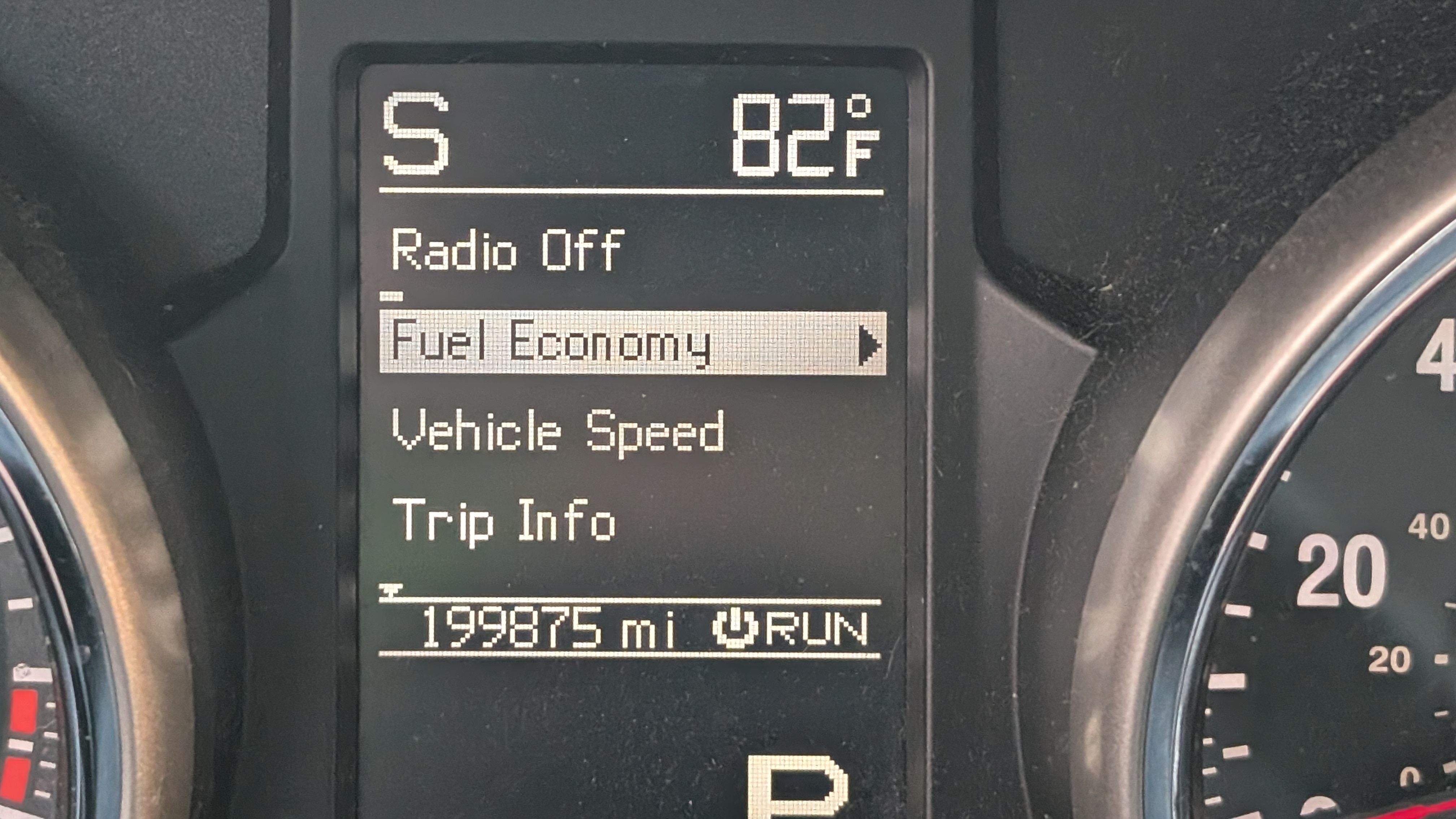 Used 2012 Jeep Grand Cherokee Laredo AWD/4WD image 16