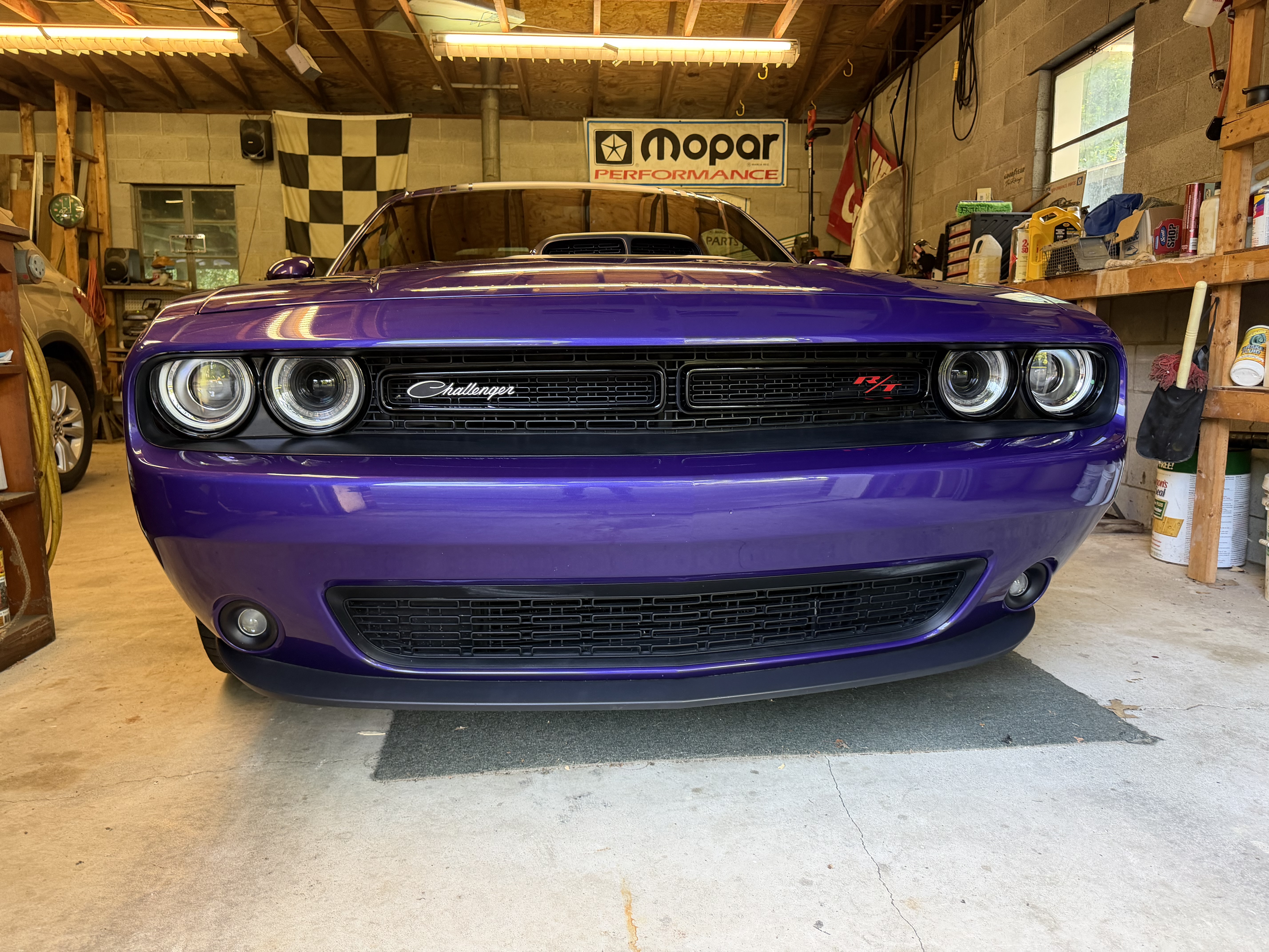 Used 2016 Dodge Challenger R/T RWD image 12