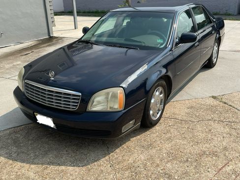 Used 2004 Cadillac De Ville w/ Equipment Group FWD image 5