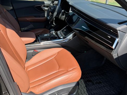 Used 2023 Audi Q7 3.0T Premium image 12