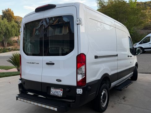 Used 2019 Ford Transit 250 148 Medium Roof image 5