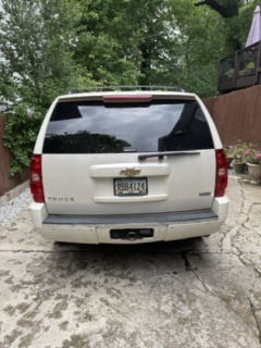 Used 2011 Chevrolet Tahoe LTZ AWD/4WD image 4