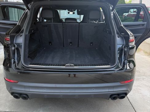 Used 2019 Porsche Cayenne AWD/4WD image 15