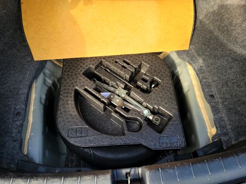 Used 2016 Honda Accord Sport image 12