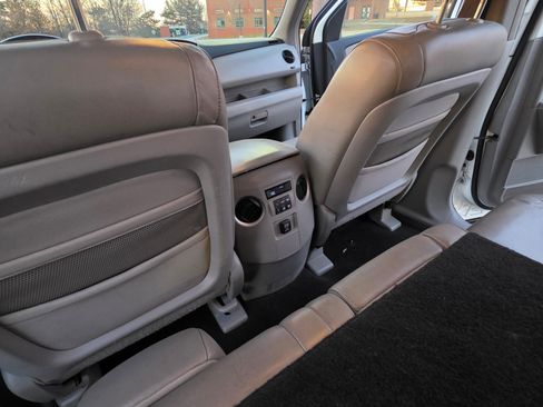 Used 2009 Honda Pilot EX-L image 9