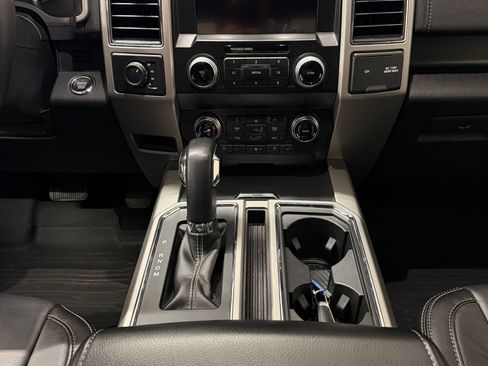 Used 2020 Ford F150 Lariat w/ Equipment Group 502A Luxury AWD/4WD image 20
