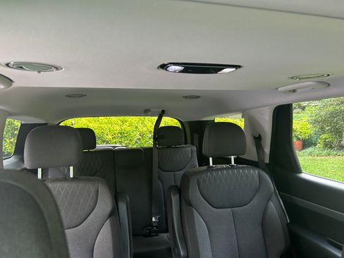 Used 2022 Hyundai Palisade SEL w/ Cargo Package FWD image 9