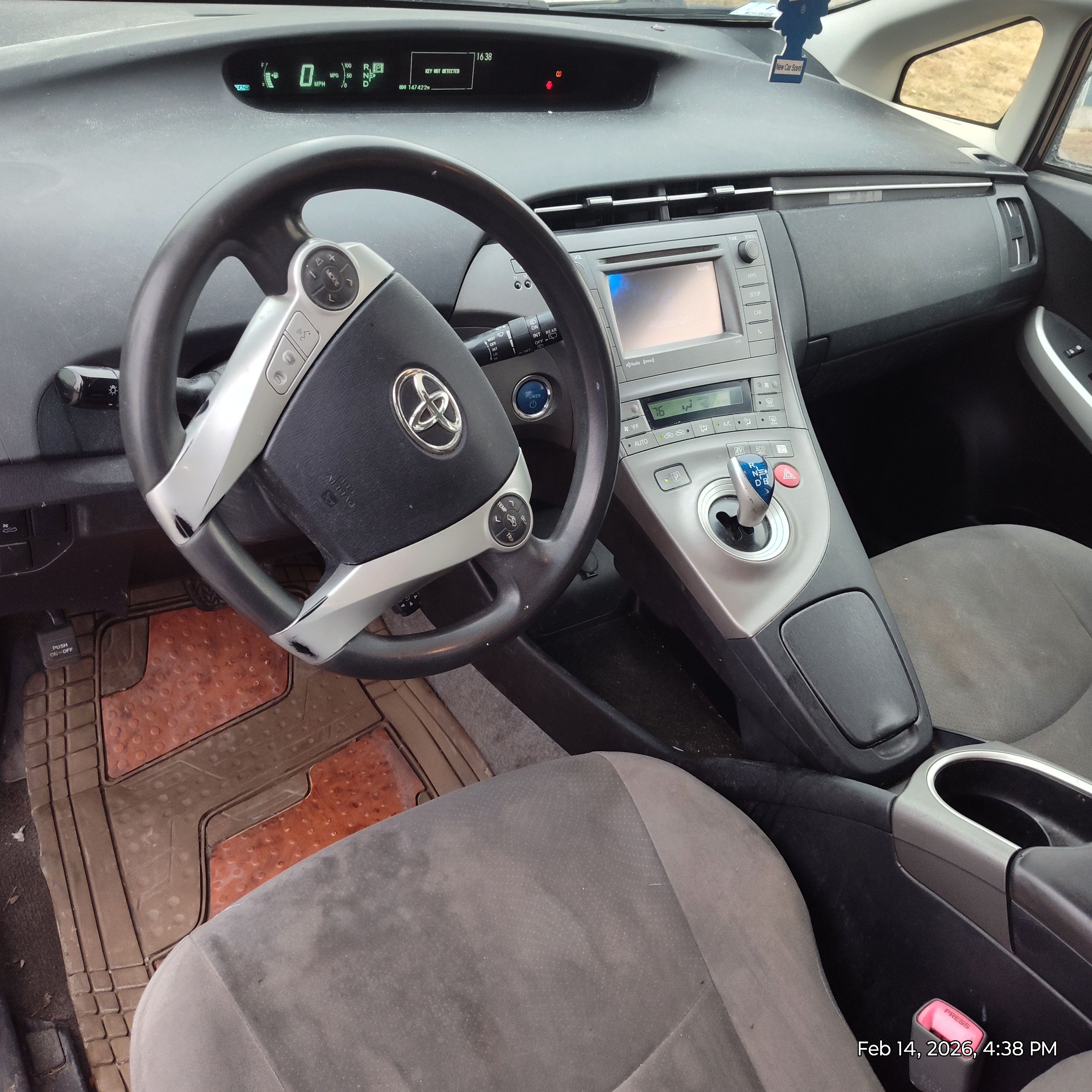 Used 2012 Toyota Prius Three w/ Solar Roof Pkg FWD image 13