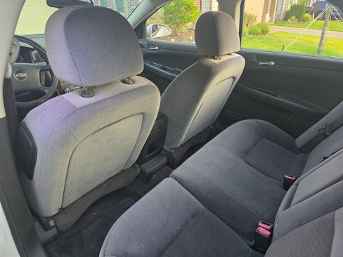 Used 2015 Chevrolet Impala LT w/ LT Sunroof Package FWD image 15
