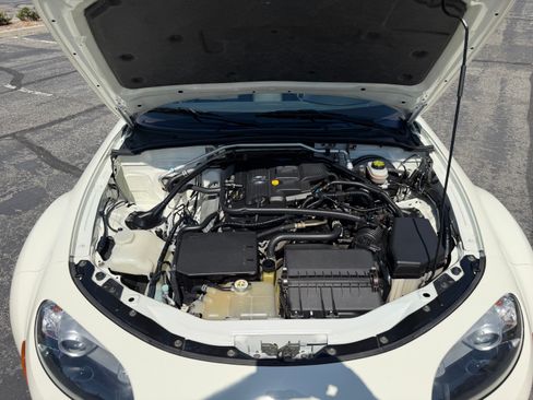Used 2006 MAZDA MX-5 Miata Sport w/ Suspension Pkg RWD image 26