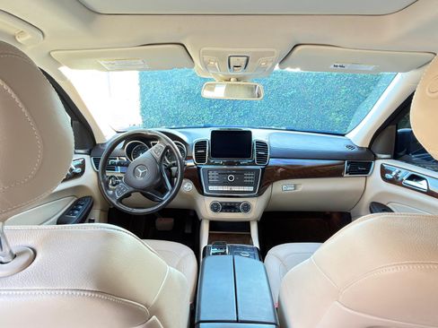Used 2017 Mercedes-Benz GLS 450 4MATIC image 17