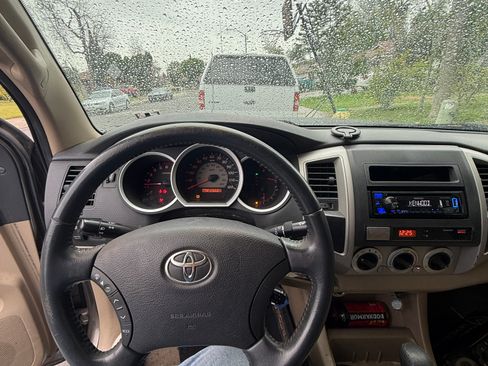 Used 2009 Toyota Tacoma 2WD Access Cab image 2