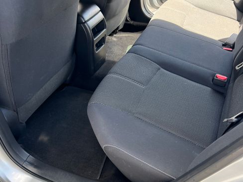 Used 2016 Nissan Sentra S image 6