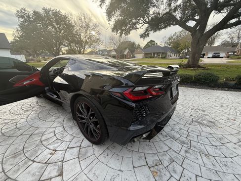 Used 2023 Chevrolet Corvette Stingray Preferred Cpe w/ Z51 Performance Package image 6