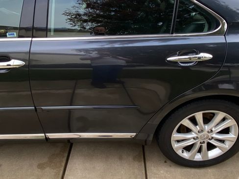 Used 2011 Lexus ES 350 image 6