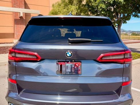 Used 2019 BMW X5 xDrive50i w/ M Sport Package AWD/4WD image 6