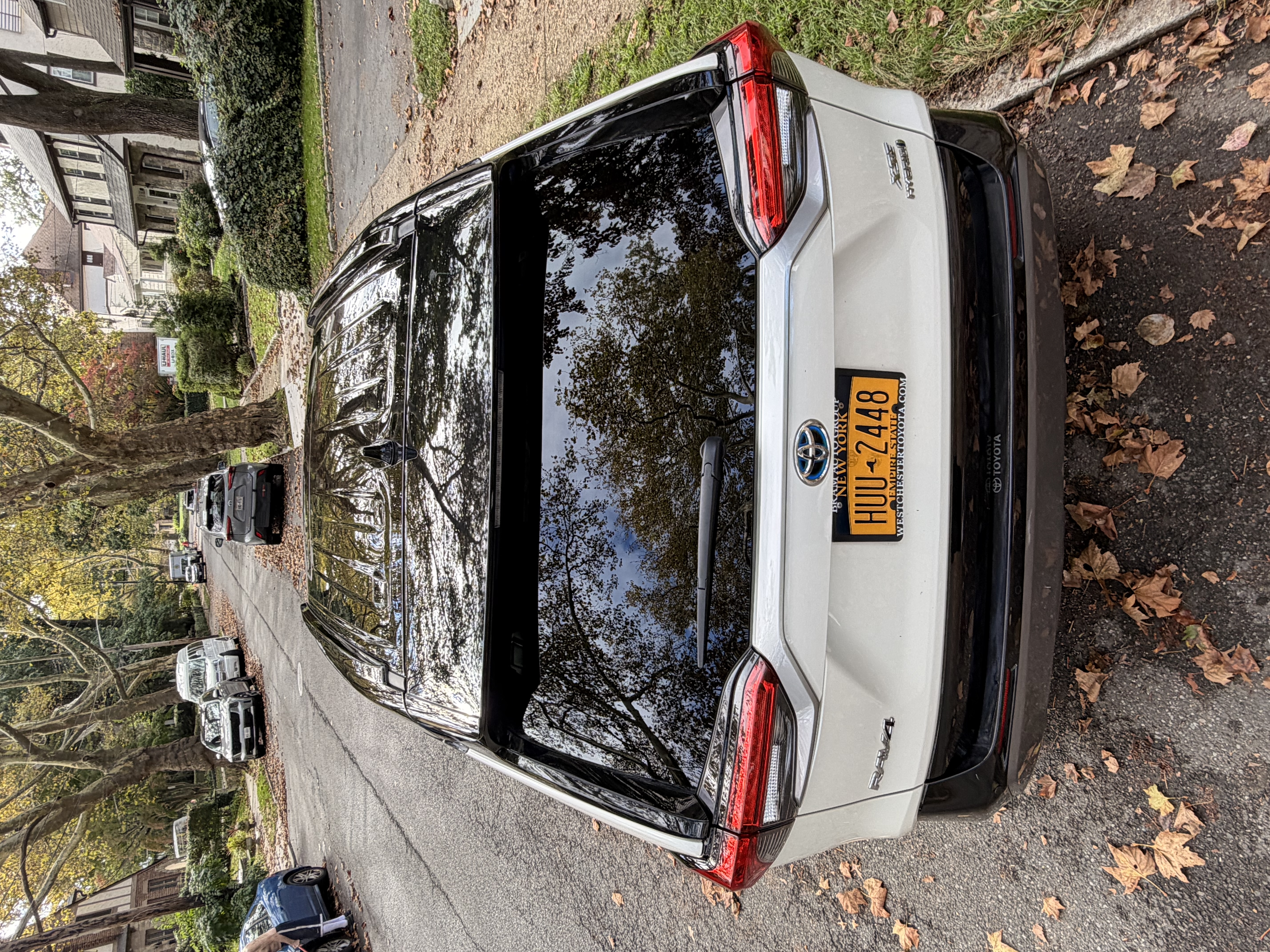 Used 2021 Toyota RAV4 XSE AWD/4WD image 2