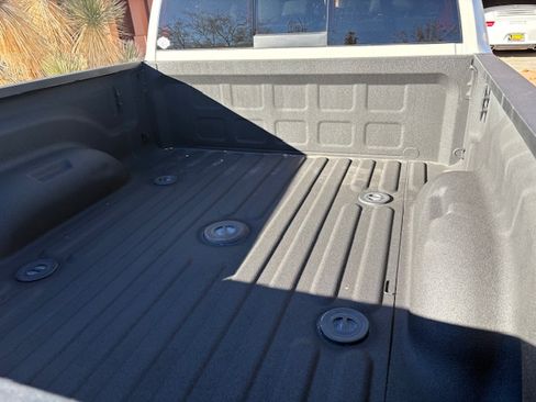 Used 2024 RAM 2500 Limited image 8