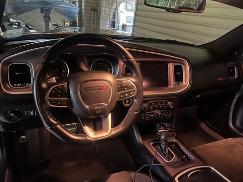 Used 2021 Dodge Charger Scat Pack RWD image 9