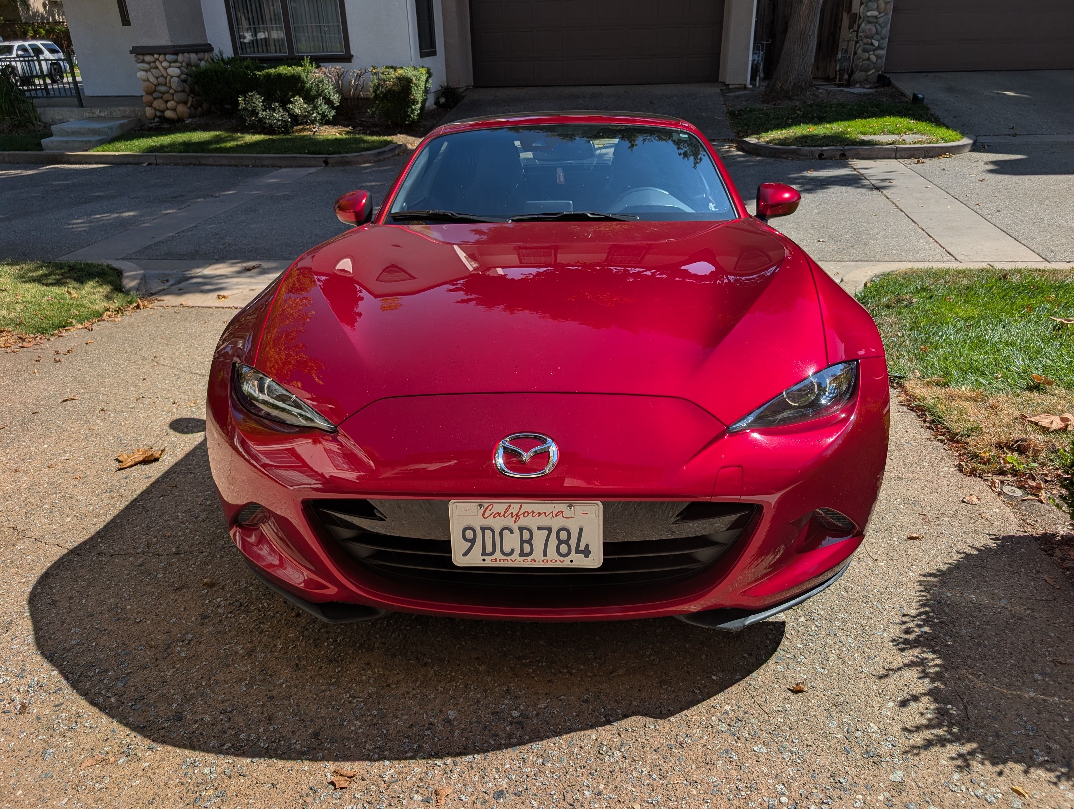 Used 2022 MAZDA MX-5 Miata RF Grand Touring RWD image 2