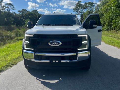 Used 2021 Ford F450 XL w/ Power Equipment Group image 4