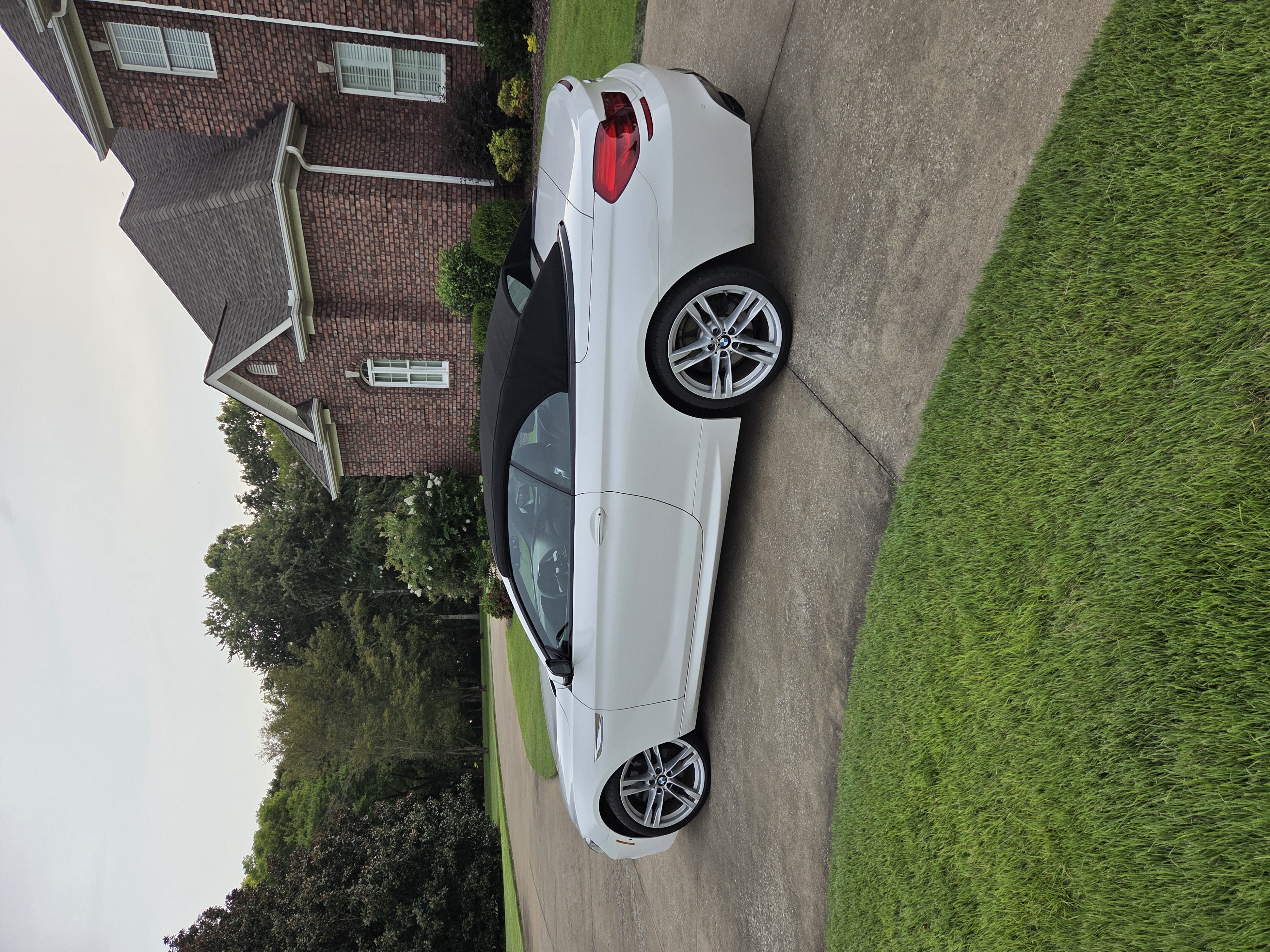 Used 2016 BMW 650i Convertible RWD image 1