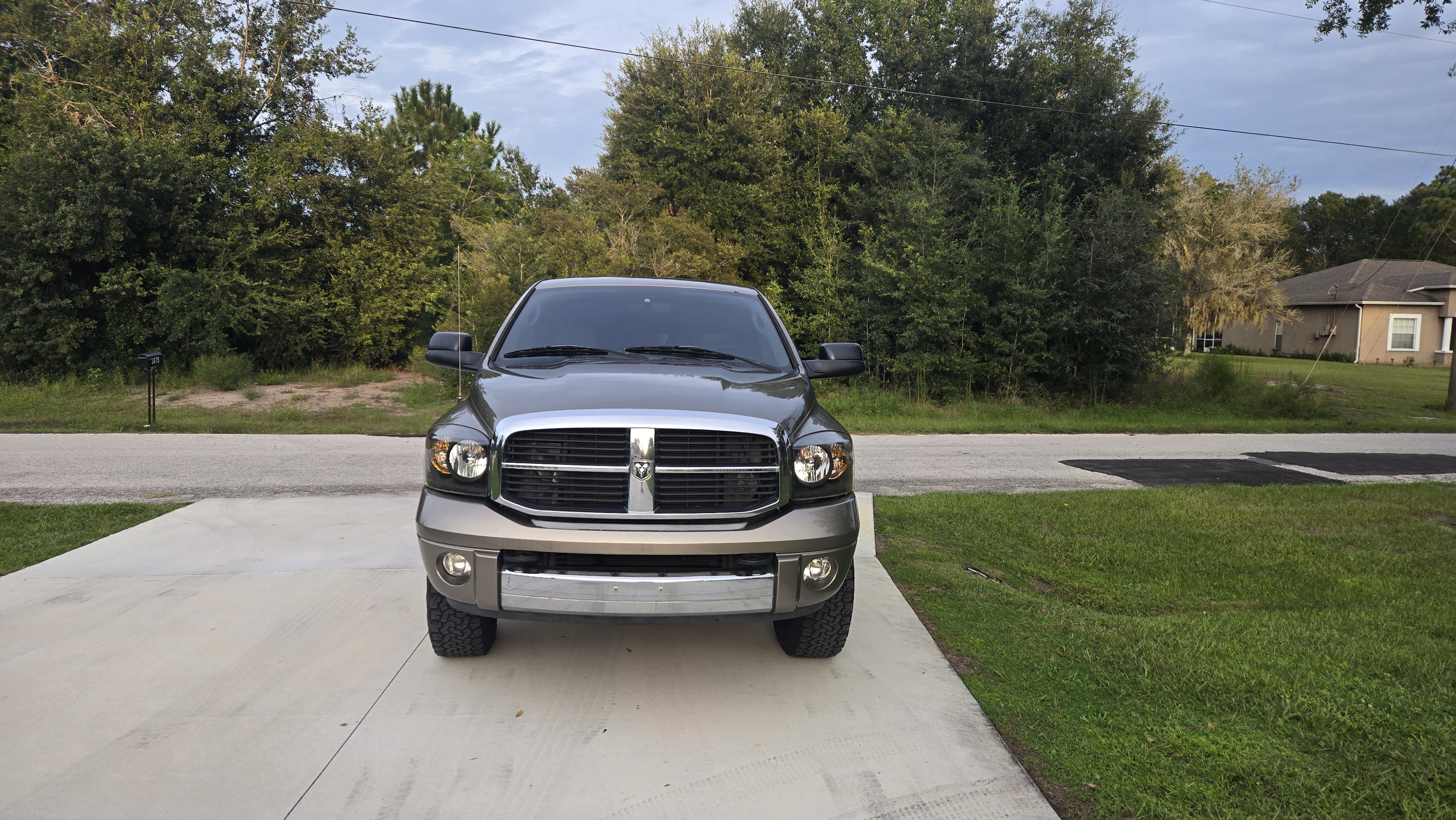 Used 2006 Dodge Ram 2500 Truck Laramie AWD/4WD image 8