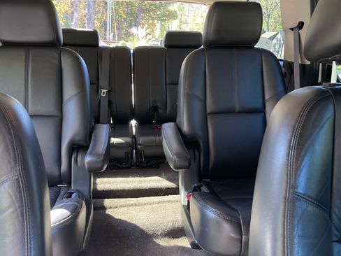 Used 2011 Chevrolet Tahoe LT w/ Luxury Package image 5