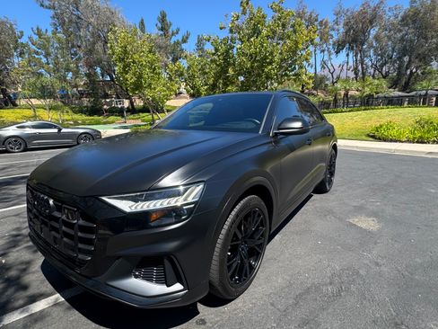 Used 2019 Audi Q8 Prestige w/ Luxury Package AWD/4WD image 8