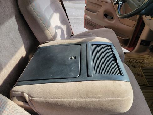 Used 1995 Ford F150 2WD Regular Cab image 25