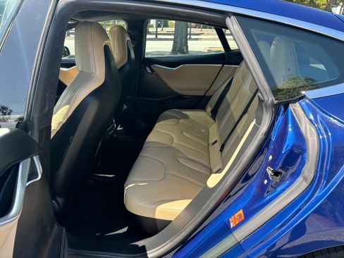 Used 2015 Tesla Model S 90D image 17