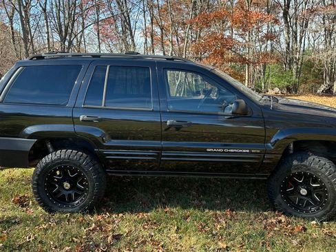 Used 2004 Jeep Grand Cherokee Laredo w/ Trailer Tow Group IV image 9