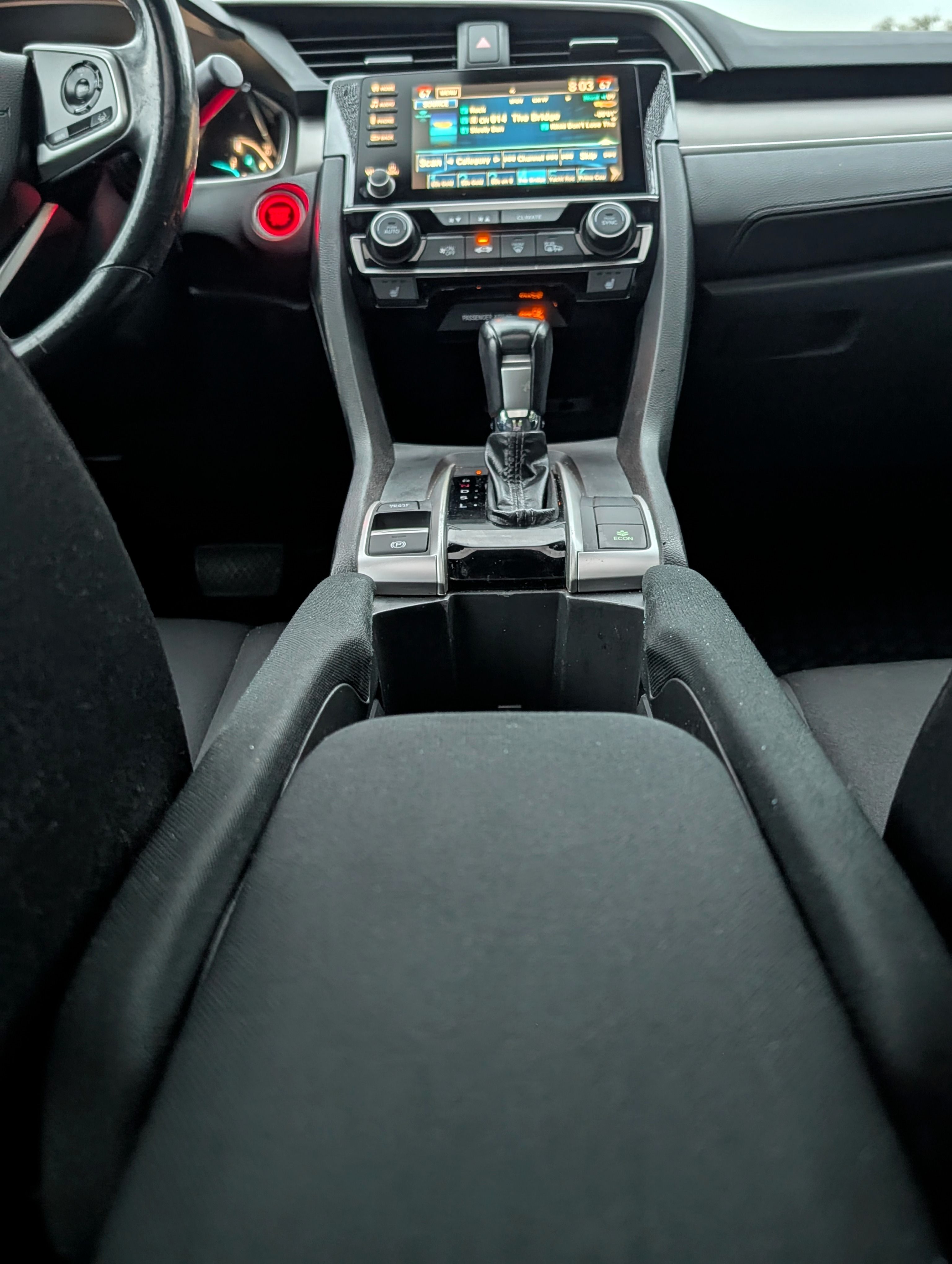 Used 2019 Honda Civic EX image 10