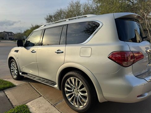 Used 2017 INFINITI QX80 2WD w/ Driver Assistance Package image 1