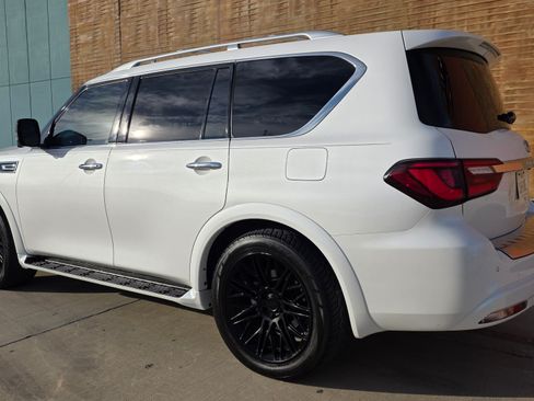 Used 2021 INFINITI QX80 Sensory w/ Cargo Package image 12