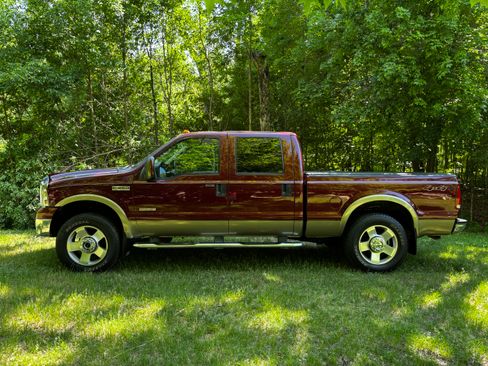 Used 2007 Ford F350 Lariat AWD/4WD image 2