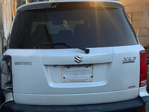 Used 2008 Suzuki XL7 Limited AWD/4WD image 10