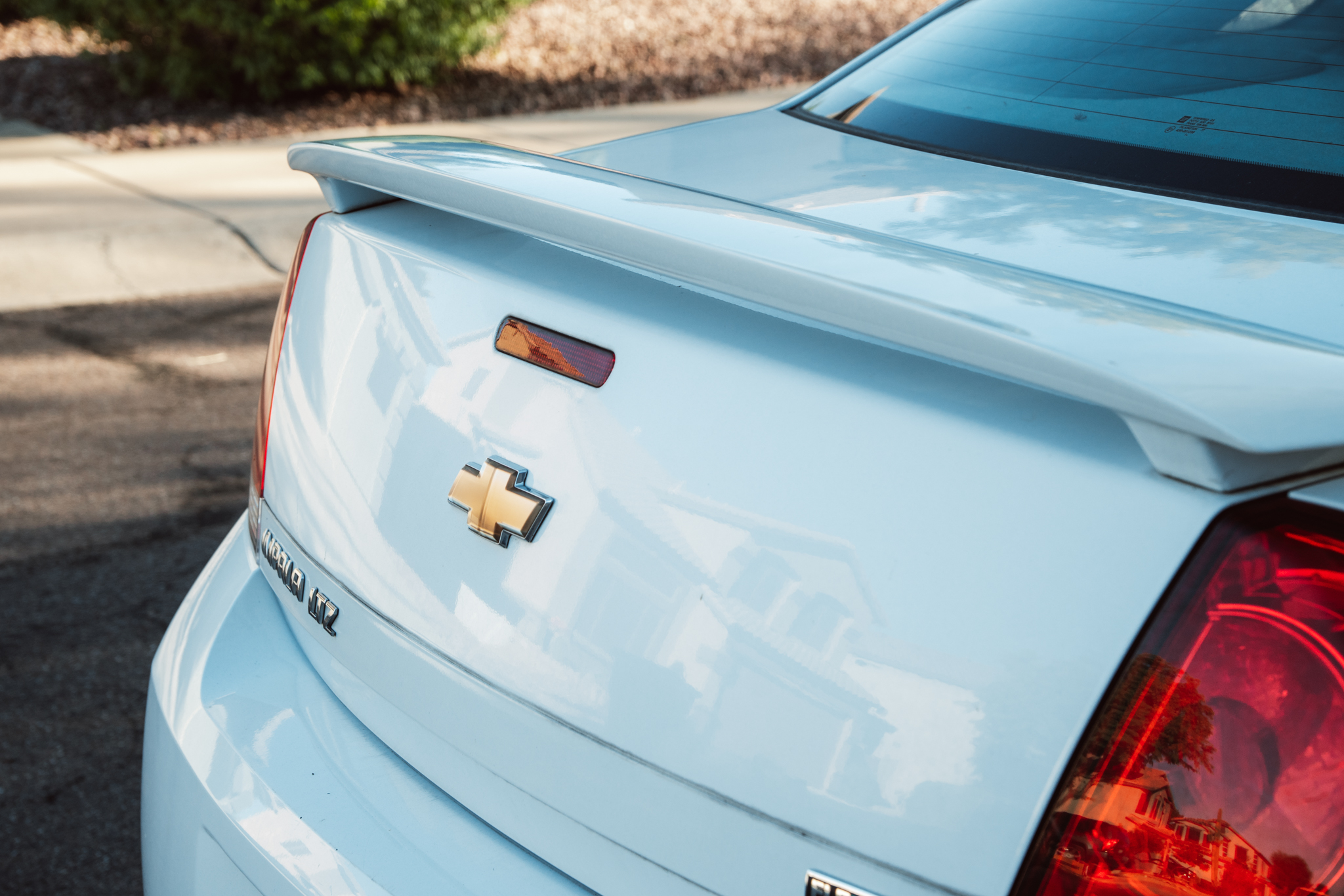 Used 2012 Chevrolet Impala LTZ FWD image 8