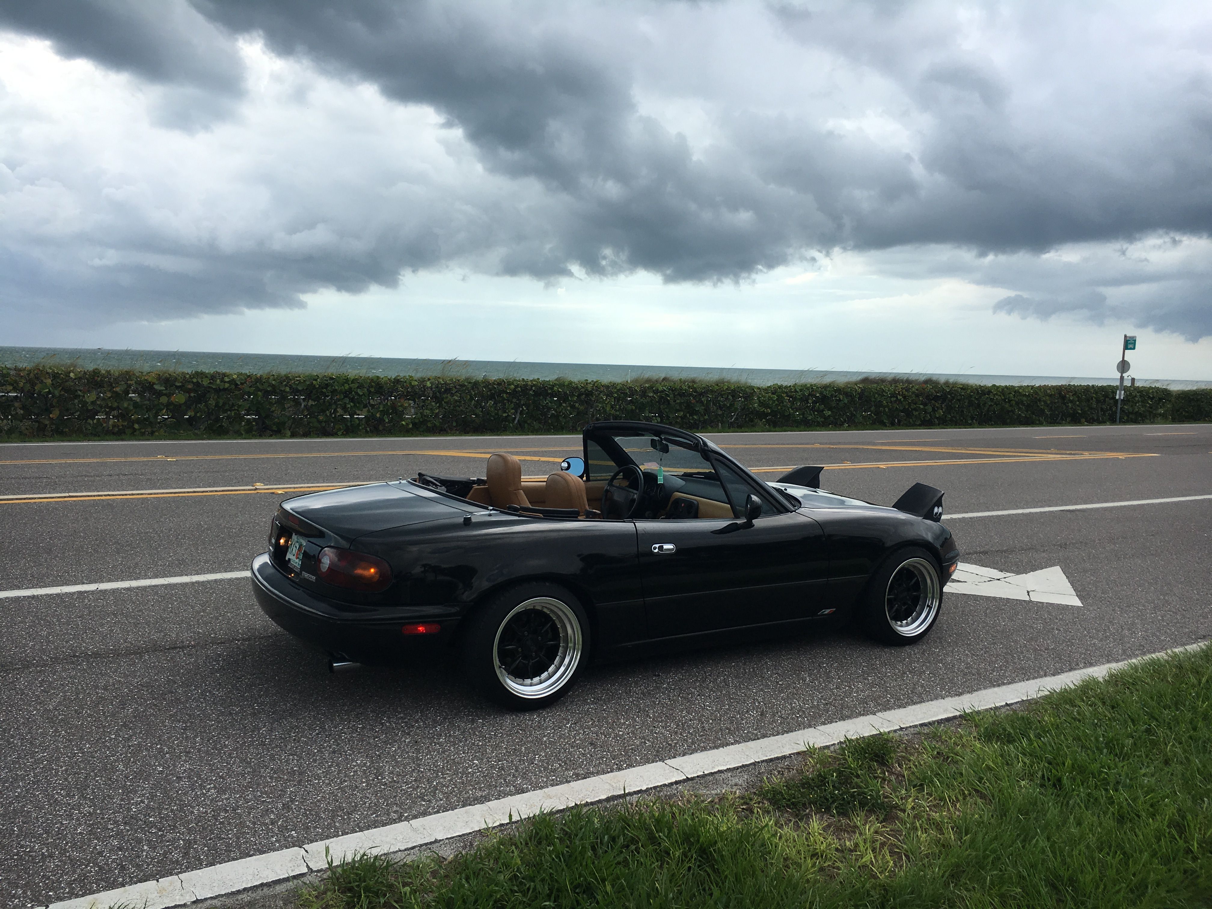 Used 1992 MAZDA MX-5 Miata RWD image 6