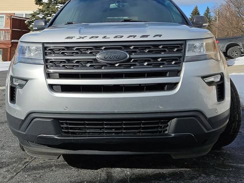 Used 2019 Ford Explorer XLT w/ Equipment Group 202A image 5