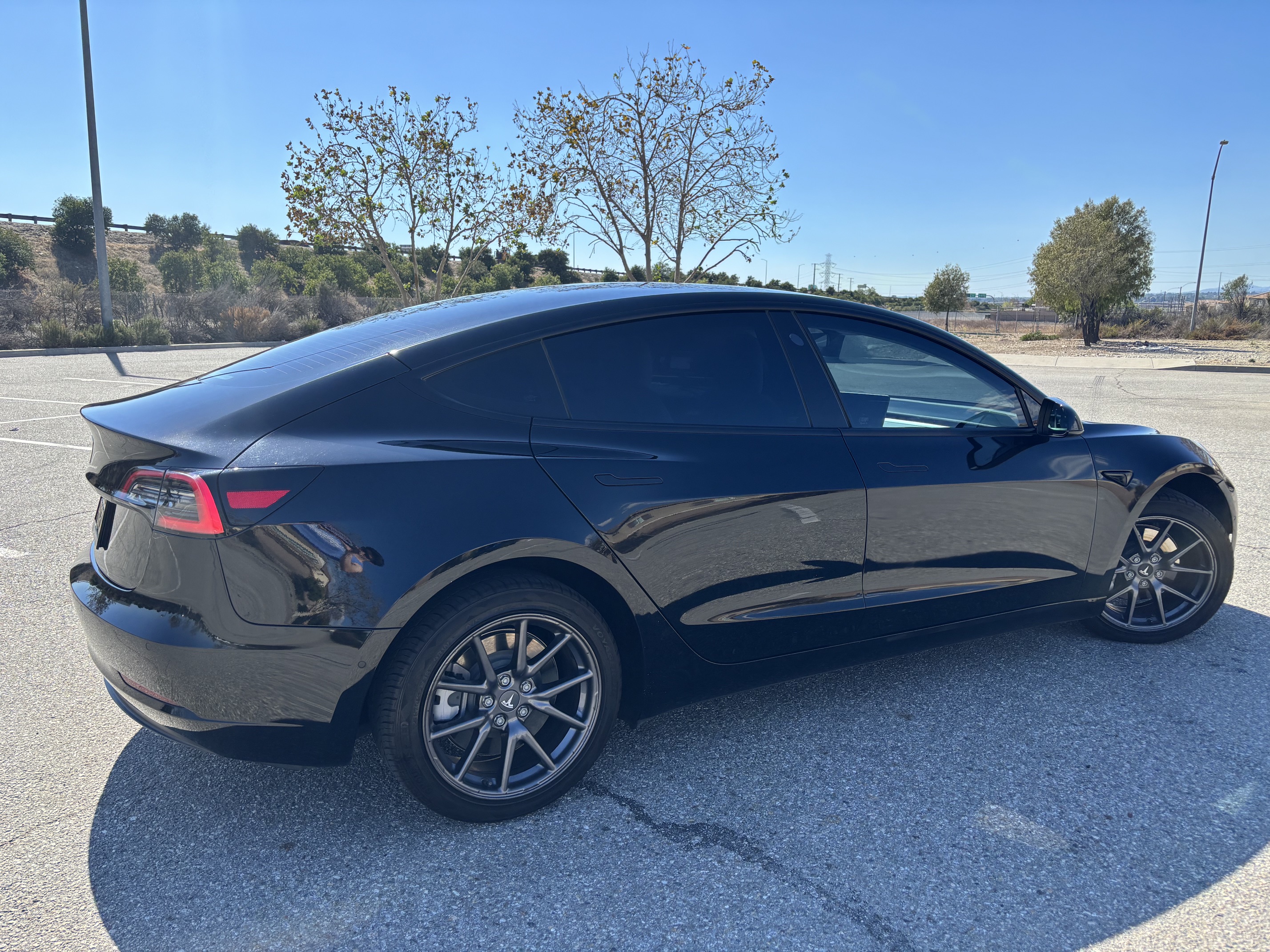 Used 2022 Tesla Model 3 Standard Range RWD image 5