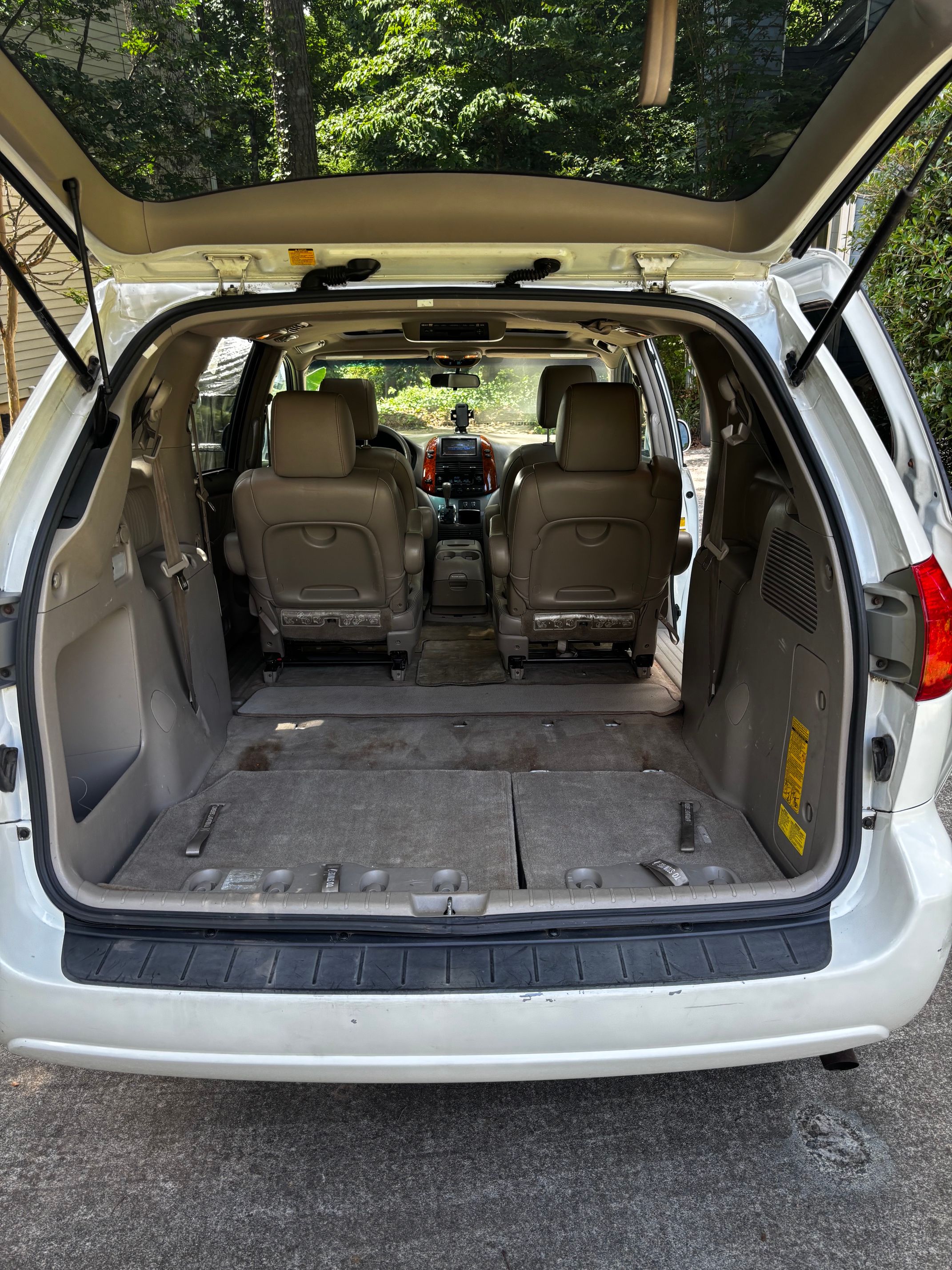 Used 2009 Toyota Sienna XLE w/ Towing Prep Pkg FWD image 26