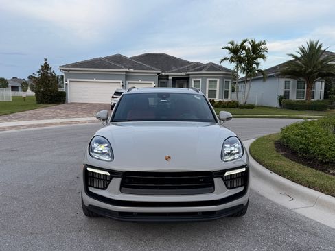 Used 2022 Porsche Macan S AWD/4WD image 2