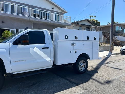 Used 2019 Chevrolet Silverado 2500 W/T w/ WT Convenience Package AWD/4WD image 6